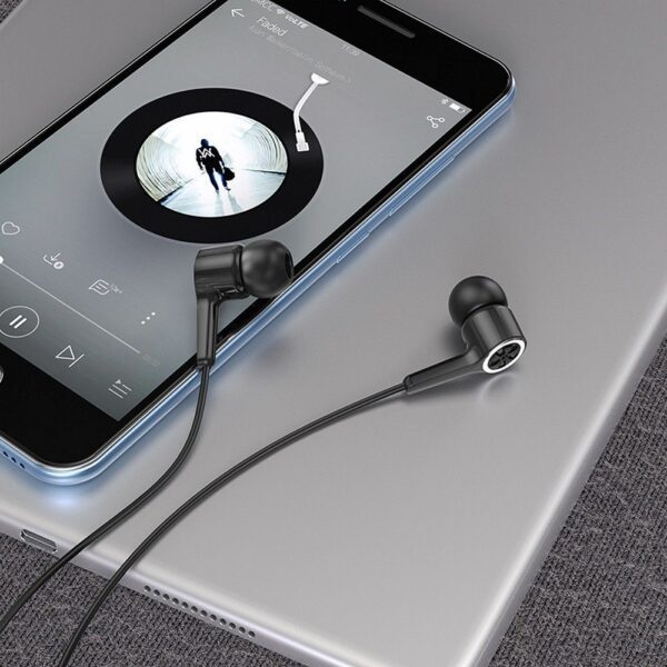 HOCO wire earphones Jack 3,5 mm with microphone M104 black