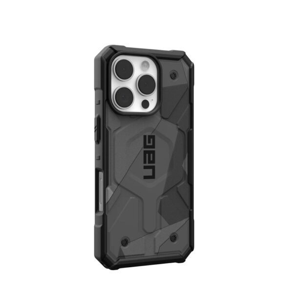 UAG Urban Armor Gear case PATHFINDER SE compatible with MagSafe for IPHONE 16 Pro geo camo