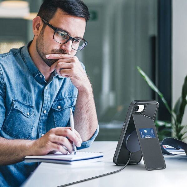 DUX DUCIS case RAFI II MAG with stand compatible with MagSafe for IPHONE 16e black