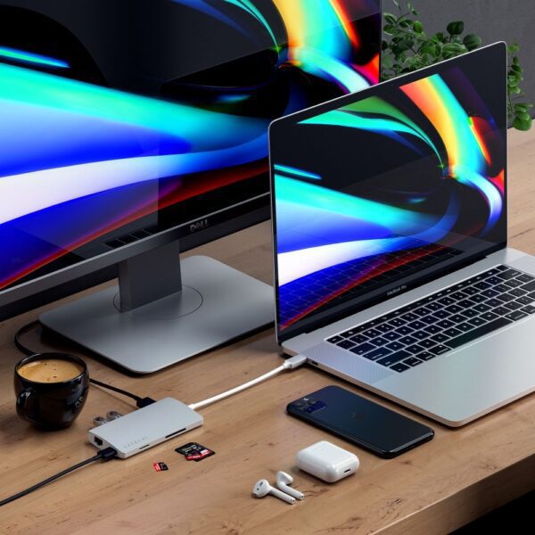 a0e3c0ce8f6b4d6550ac5c2132325856 SATECHI adapter HUB 7in1 Type C ST-TCMA2S silver