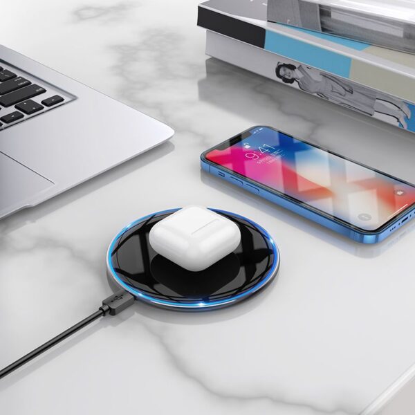 1684f303c25c1d9952b0b0ff489050b7 Wireless charger Hoco 2A 15W with light CW6 PRO black