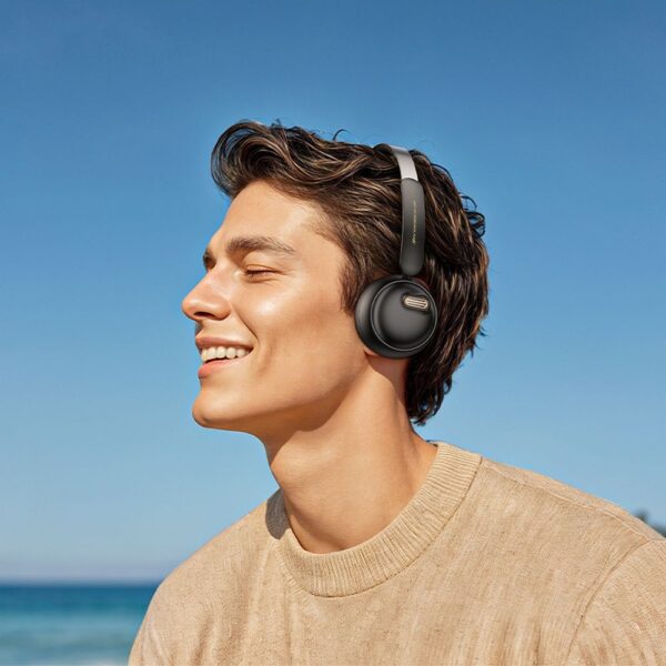 3aec121d161310cdb32f5009257199d5 HOCO wire headphones bluetooth W62 black