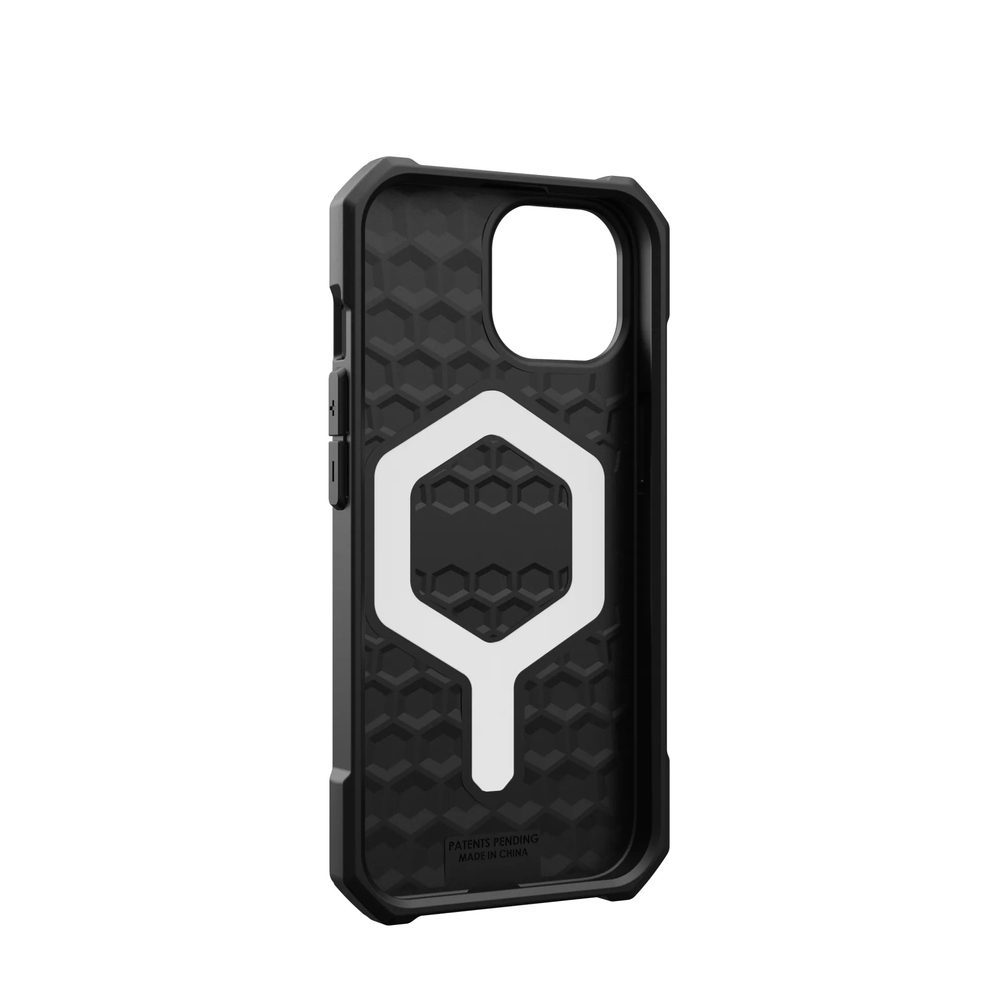 UAG Essential Armor MagSafe case for iPhone 15 - blackeng