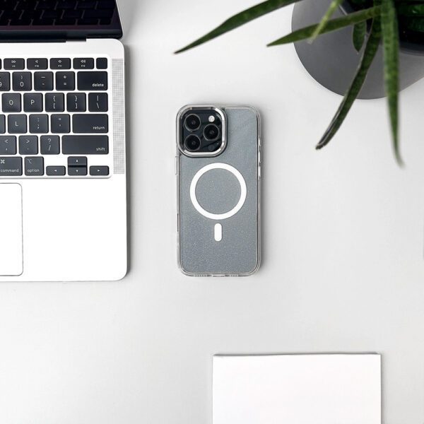 Glitter Case MagSafe Compatible for iPhone 17 Pro - Semi-Transparenteng