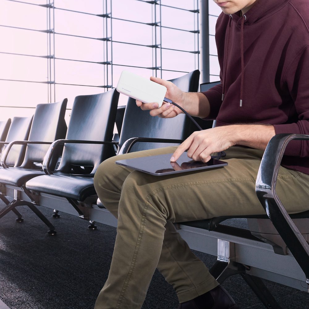 [RETURNED ITEM] Wozinsky powerbank Li-Po 10000mAh 2 x USB white (WPBWE1)eng