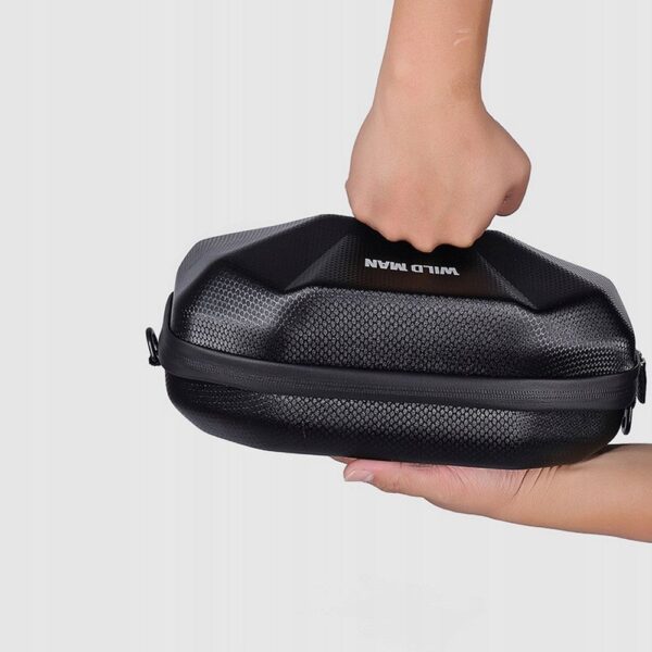 1557b01b9b426d5e1b22f50480eac6de WILDMAN traveling bag for bike handlebars with zipper 3,5L X9 black