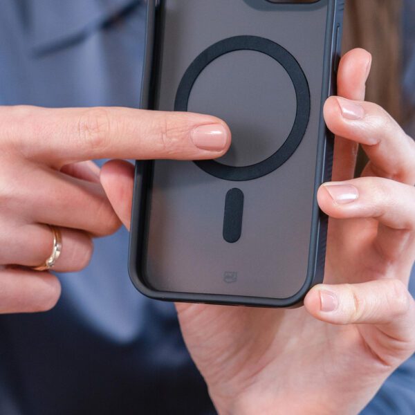 180871_9 3mk Smoke MagCase with MagSafe for Samsung Galaxy S24 - semi-transparenteng