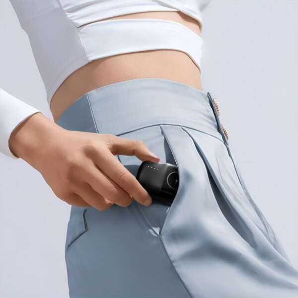 Wozinsky WF16-YLS 5000mAh 15W Lightning Mini Power Bank with Built-in USB-C Cable and Apple Watch Charger - Blackeng