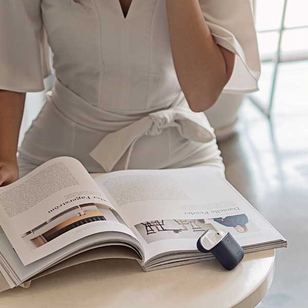 192002_5 Uniq Lino AirPods 1/2 Gen Case - Beigeeng