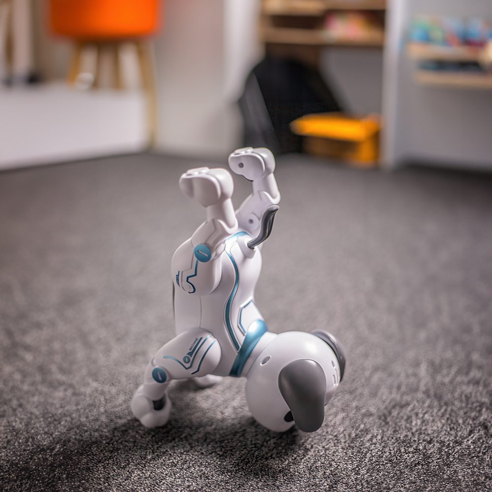 Maxlife remote-controlled dog MXRD-100 white