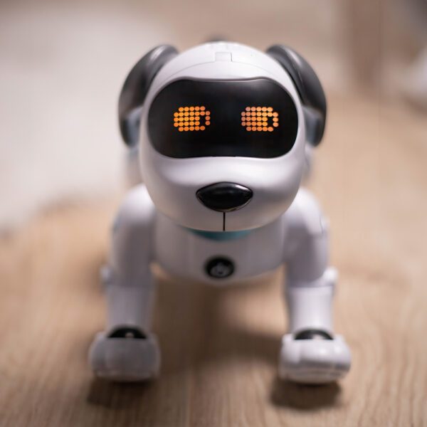 Maxlife remote-controlled dog MXRD-100 white