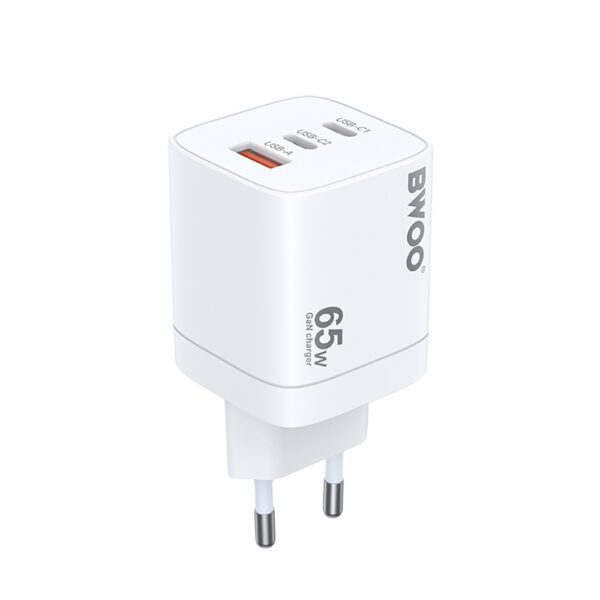 BWOO CDA147PD wall charger 2x USB-C port + USB-A 65W white
