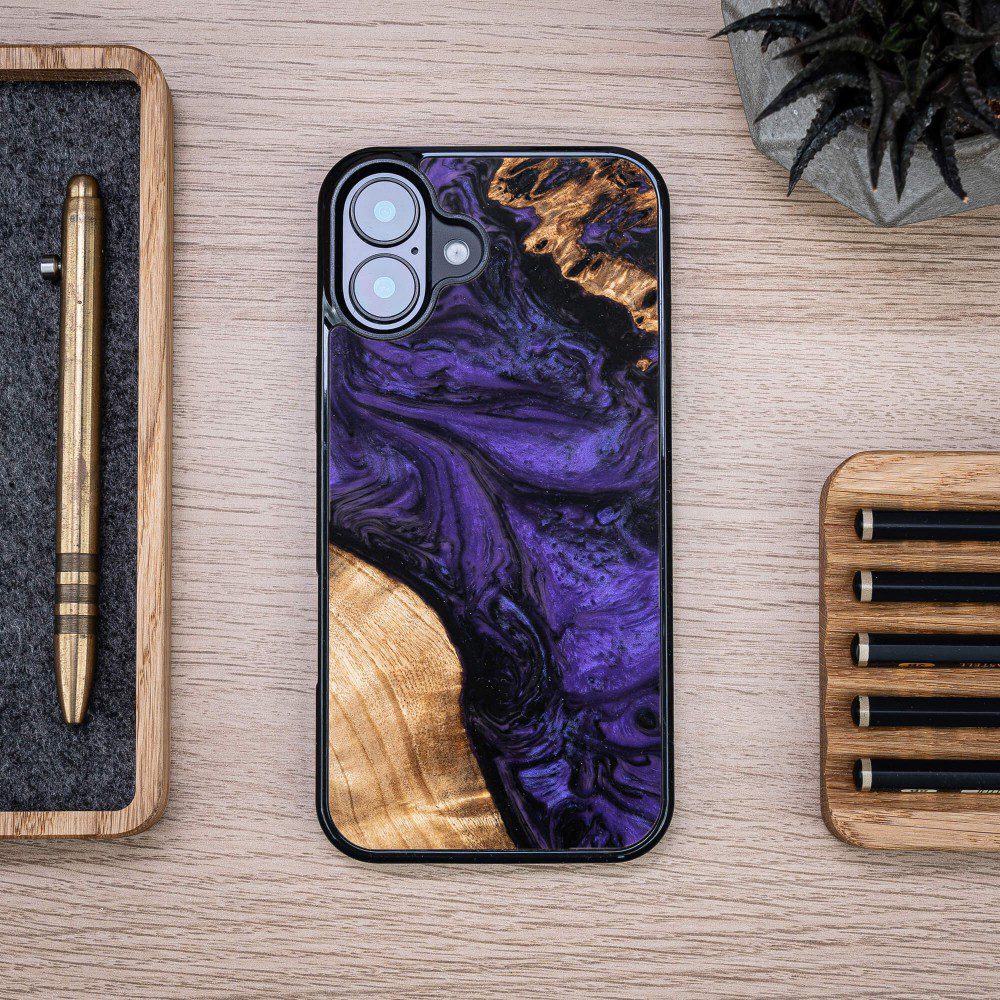 419331_oryg Bewood Unique case for iPhone 16 Plus 6,7" Violet