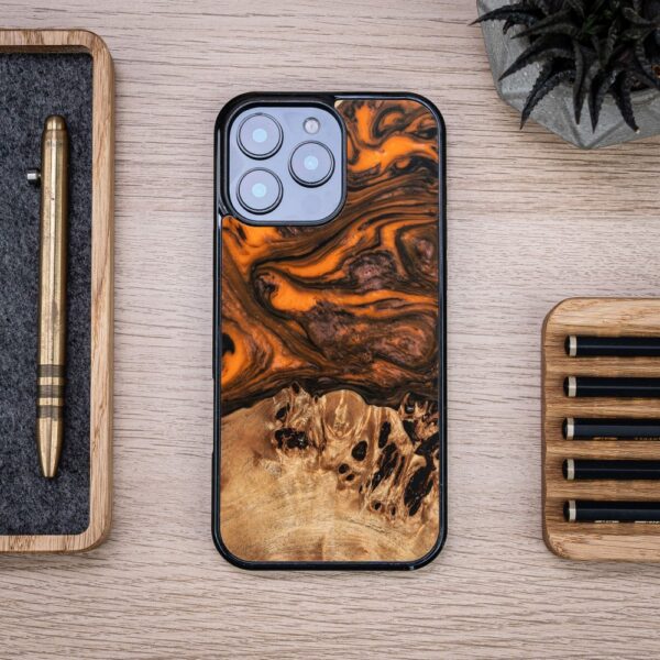 Bewood Unique case for iPhone 16 Pro Max 6,9" Orange