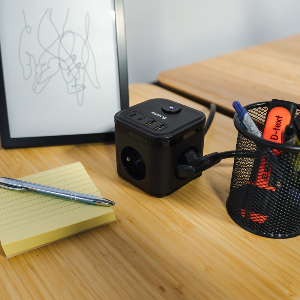 431574_oryg Huslog Cube Extension Cord with USB