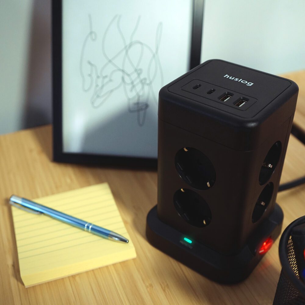 Huslog Vertical Extension Cord with USB