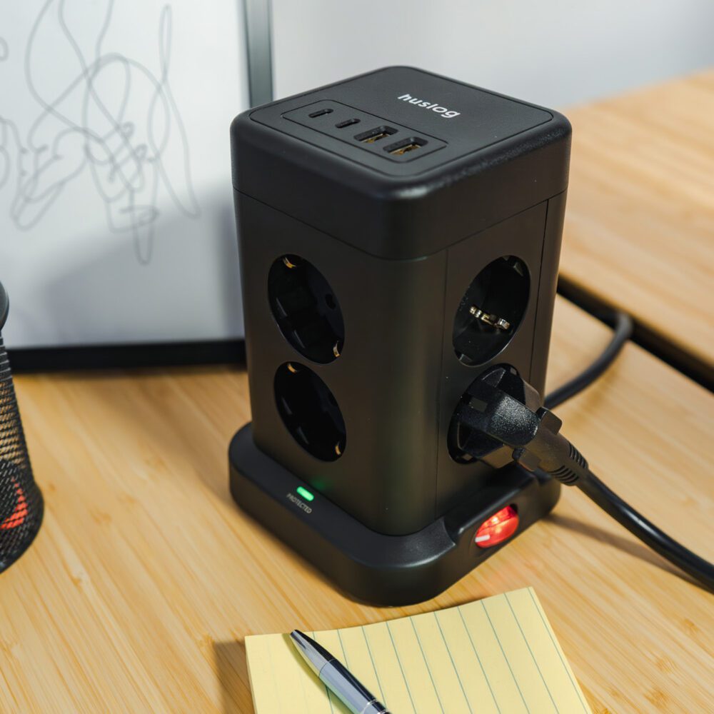 Huslog Vertical Extension Cord with USB