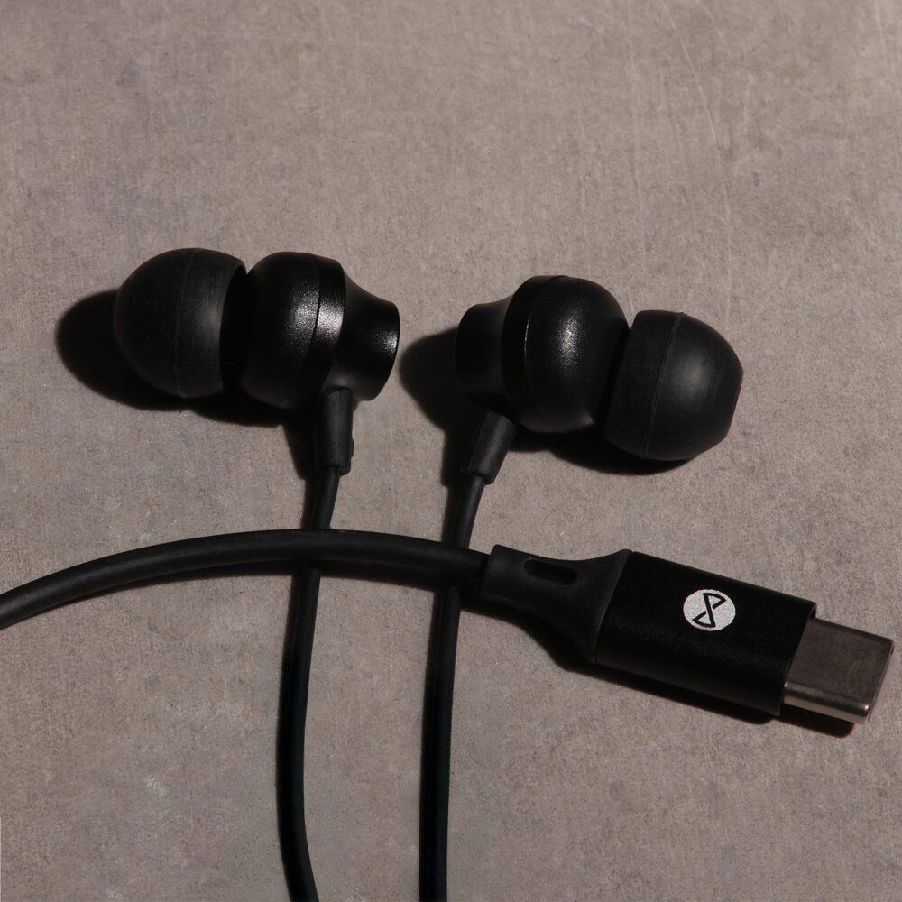 Forever wired earphones EP-02  USB-C black