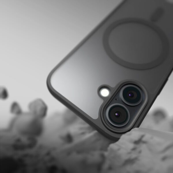 453501_oryg Etteri Matt Mag case for iPhone 16 6,1" black