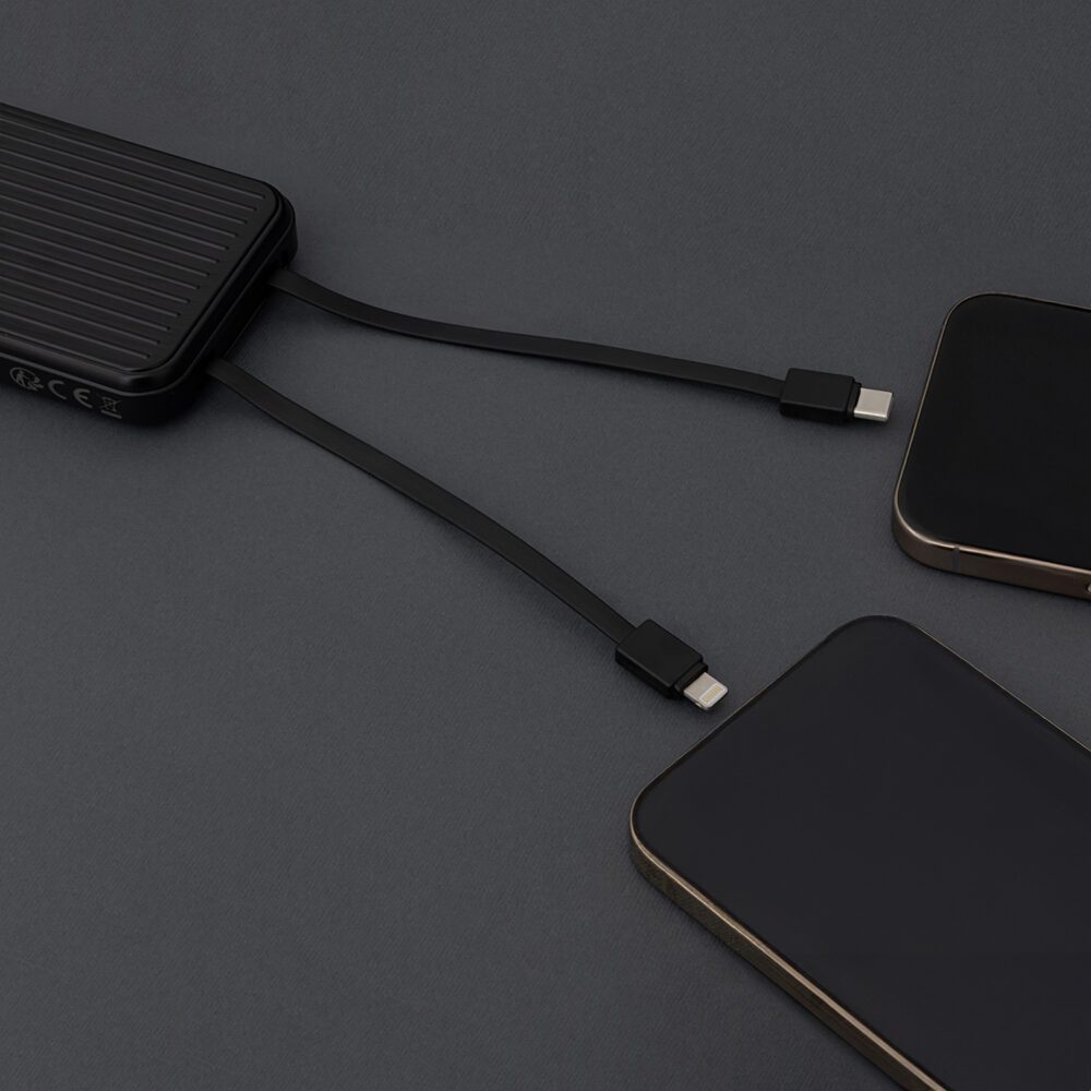 Maxlife power bank with built-in cables MXPB-06 PD QC 22,5W 10000 mAh black