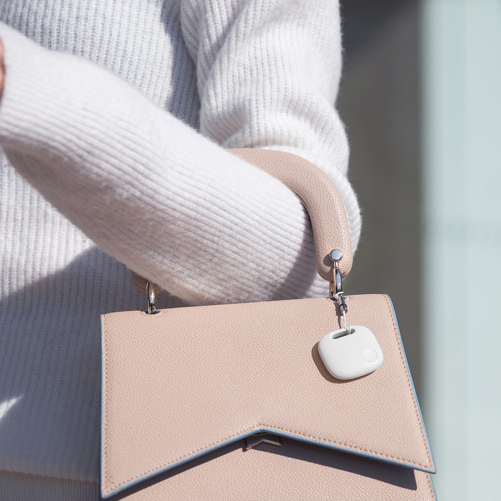 [RETURNED ITEM] Baseus T2 Pro smart GPS tracker for children's handbag keys white (FMTP000002)eng