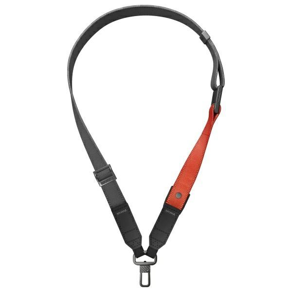 203733_1 Uniq Vista 2-in-1 phone lanyard - black and orangeeng
