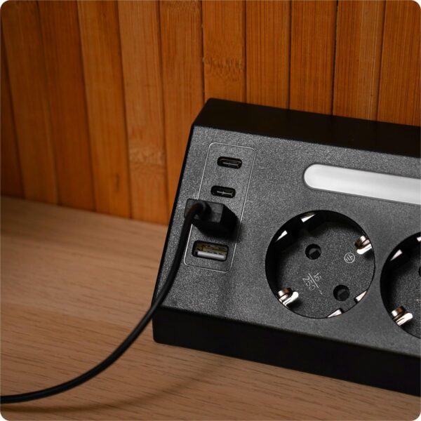 482667_oryg Huslog Power strip with LED