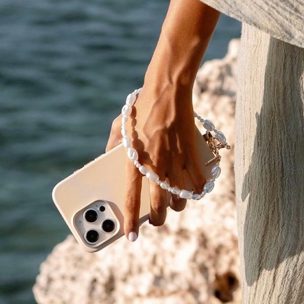 203703_6 Uniq Coehl Perla Handstrap Universal Phone Strap - Whiteeng