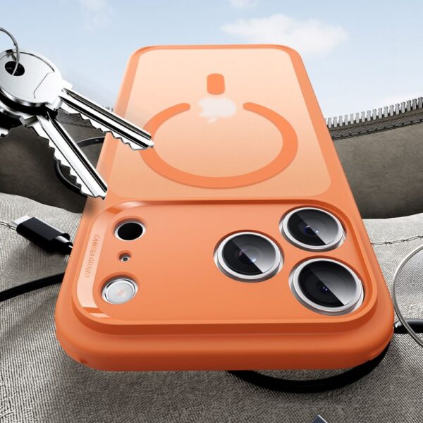 CREATOR: gd-jpeg v1.0 (using IJG JPEG v62), quality = 80 ESR Classic Hybrid MagSafe Case for iPhone 17 Pro - Clear Orangeeng