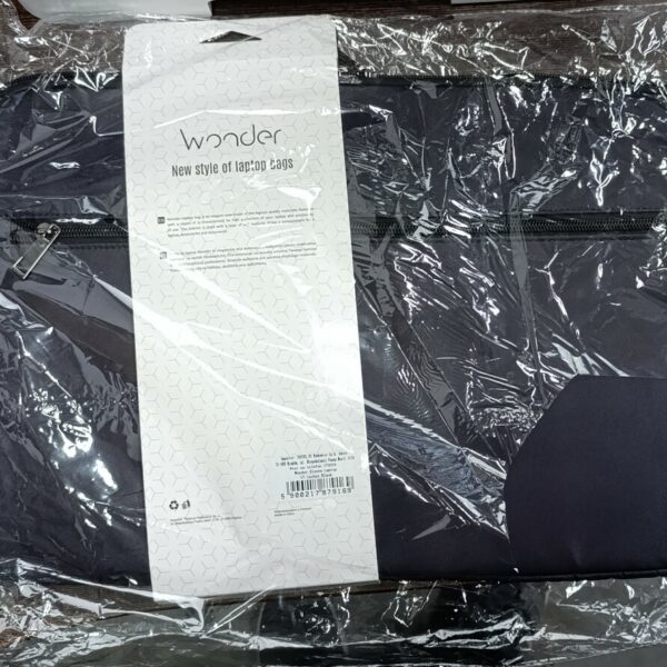Wonder Sleeve Laptop 17 inches black (damaged packaging)