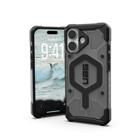 UAG Pathfinder Clear MagSafe Case for iPhone 17 - Black and Grayeng