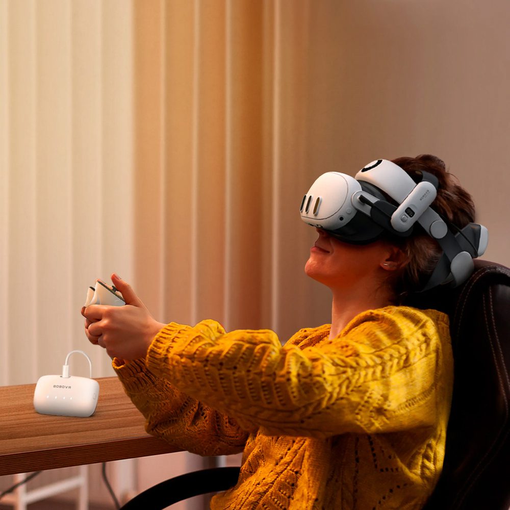 BoboVR B100 External Battery for Meta Quest S3 Pro and E3 Pro - Whiteeng