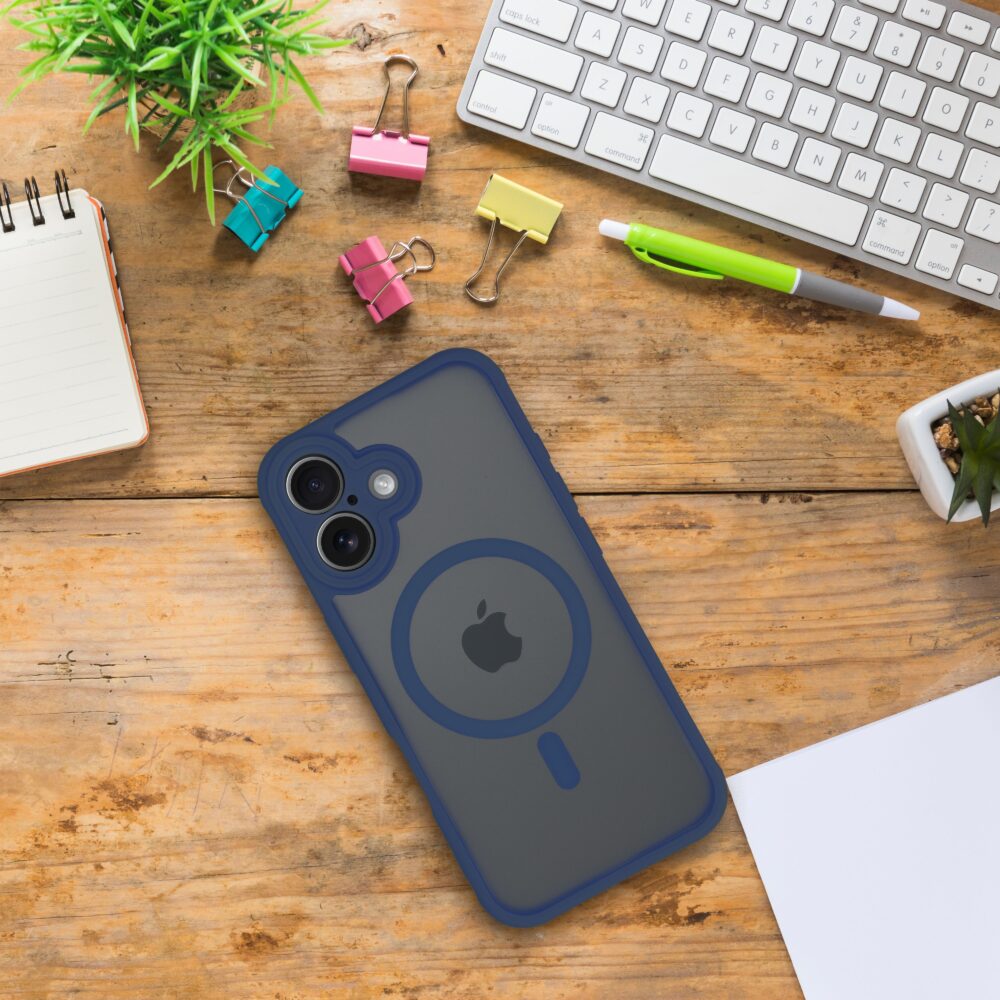 FULL MATTE MAG COVER case compatible with MagSafe for IPHONE 17 Pro Max blue