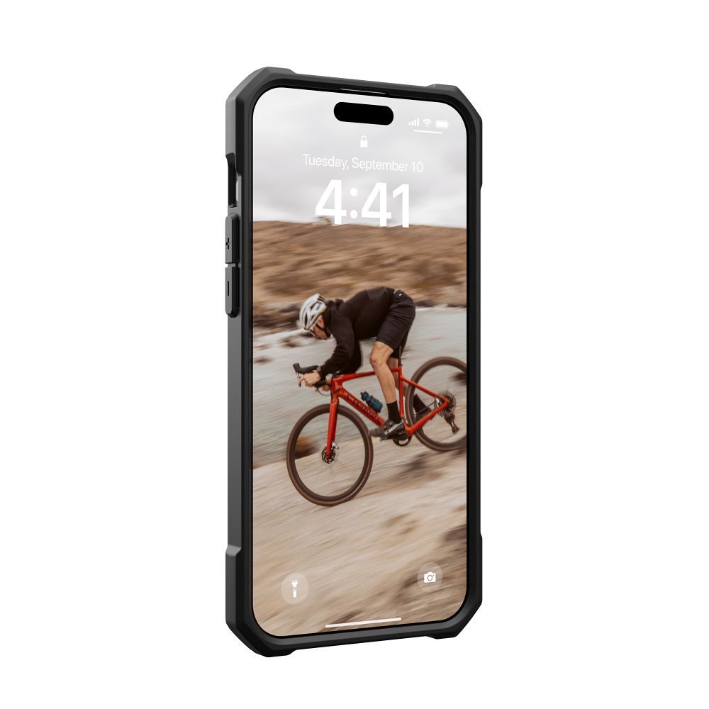 UAG Urban Armor Gear case ESSENTIAL compatible with MagSafe for IPHONE 15 Pro Max black