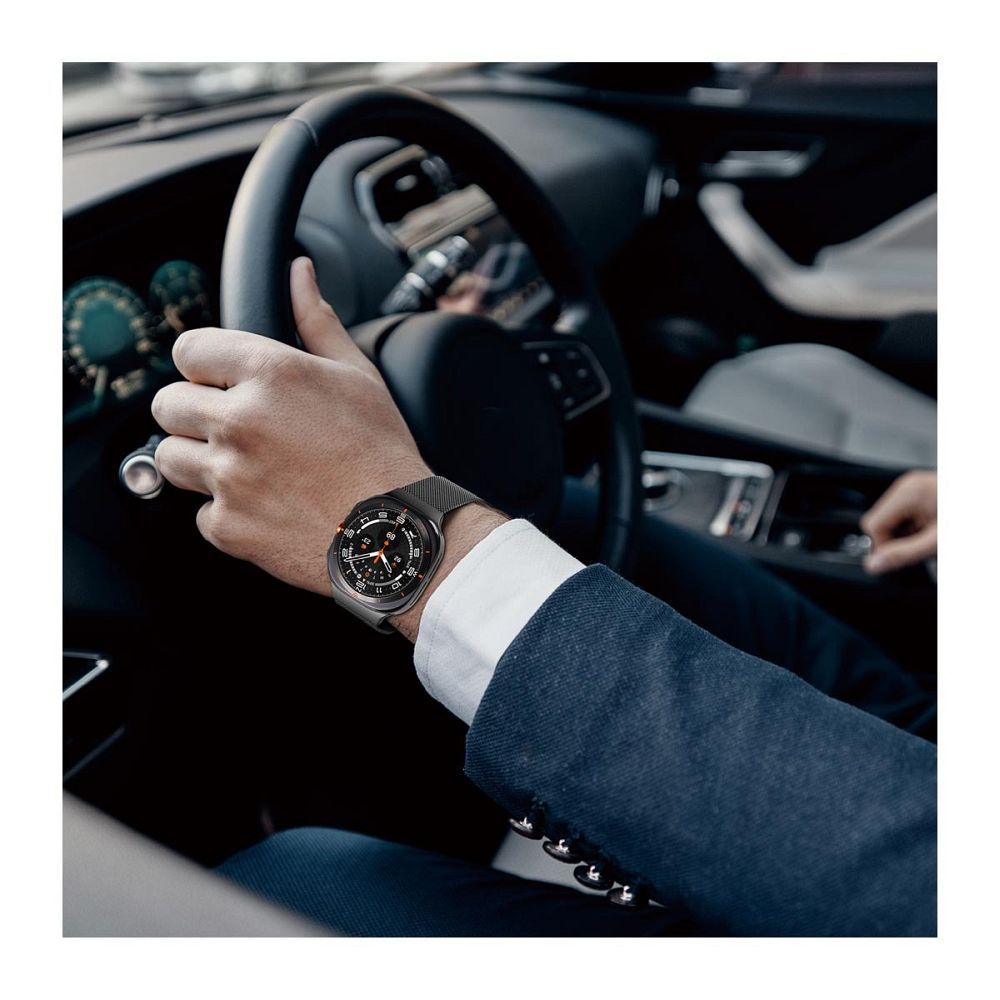 DUX DUCIS strap MILANESE stainless steel magnetic 47 mm black