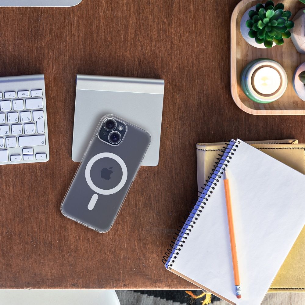 FROST MAG COVER case with camera protection compatible with MagSafe for IPHONE 16 Pro transparent
