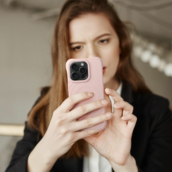 Silicone Zephyr Mag Cover compatible with MagSafe do IPHONE 15 PLUS pink