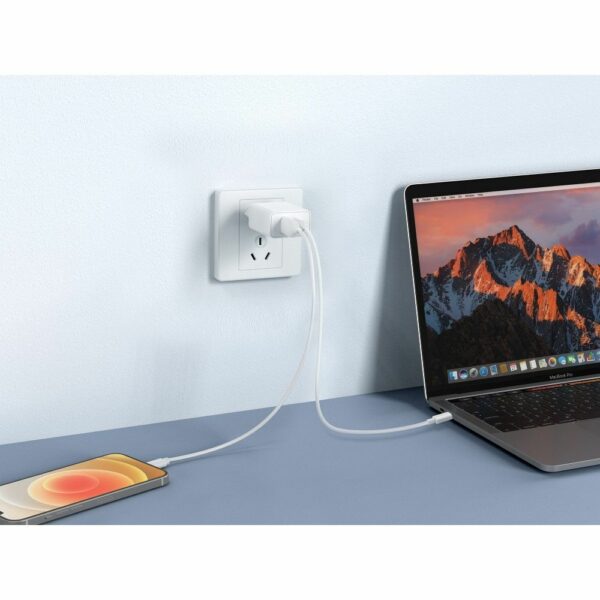 VEGER travel charger USB A + Type C PD QC3.0 3A 30W VLS302U white