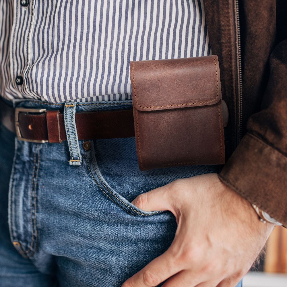 ROYAL Crazy Horse universal horizontal leather belt holster size V for SAMSUNG FLIP 1 / 2 / 3 / 4 / HUAWEI P50 Pocket / MOTOROLA RAZR 5G brown