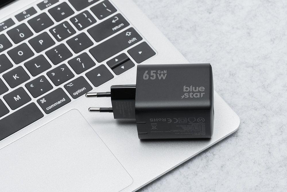 BLUE STAR travel charger GaN 4A 65W 2 x Type C + USB A PD QC4.0 VT-43 black