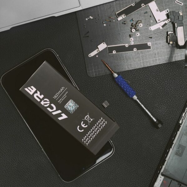 LICORE battery for IPHONE SE 2020 1821 mAh