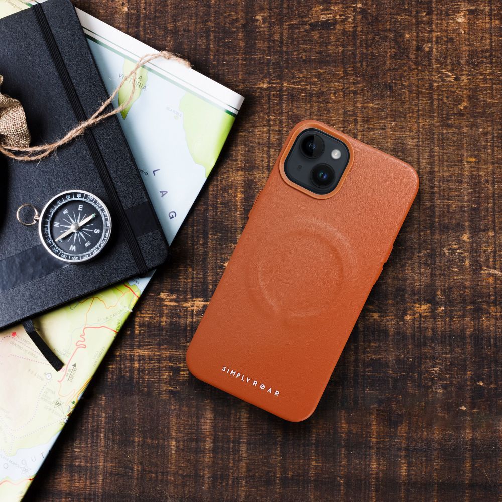 ROAR case LEATHER MAG compatible with MagSafe for IPHONE 15 Pro Brown
