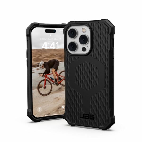 UAG Urban Armor Gear case ESSENTIAL ARMOR compatible with MagSafe for IPHONE 14 Pro black