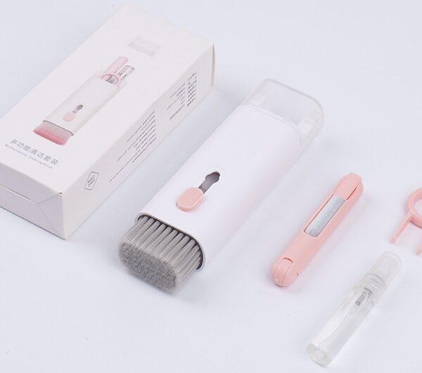 Cleaning kit for keybords / earphones / headphones / mobile pink