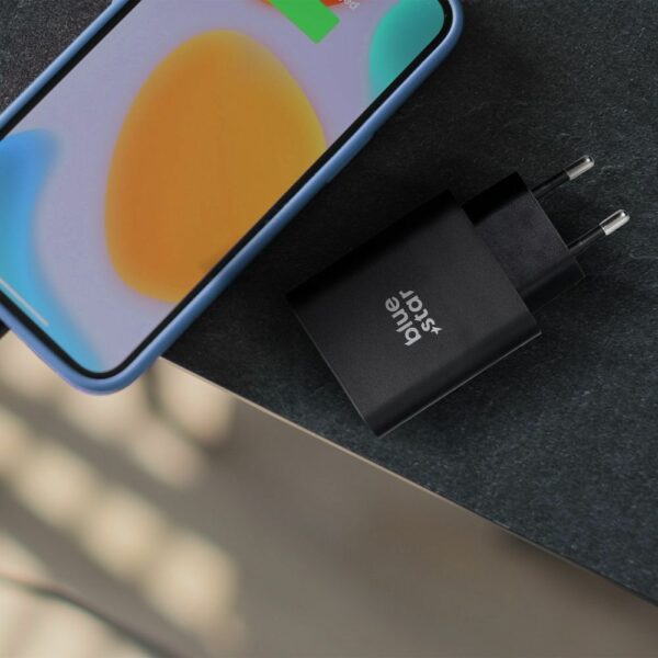 BLUE STAR travel charger with USB C+USB-A sockets PD QC4.0 3A 25W TFB-TC-25WPD black