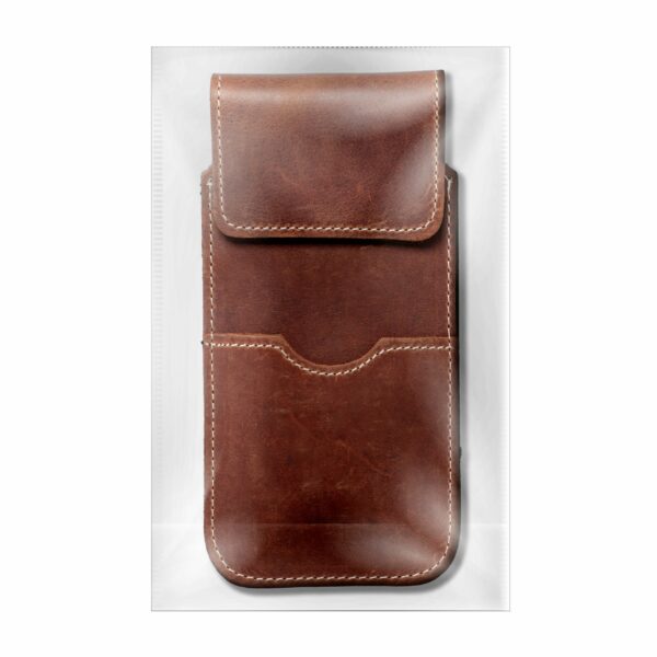 ROYAL Crazy Horse - Leather universal flap pocket / brown - Size M - IPHONE 5 / NOKIA S5610 / LUMIA 230