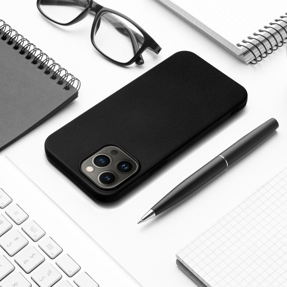 SILICONE case for IPHONE 13 black