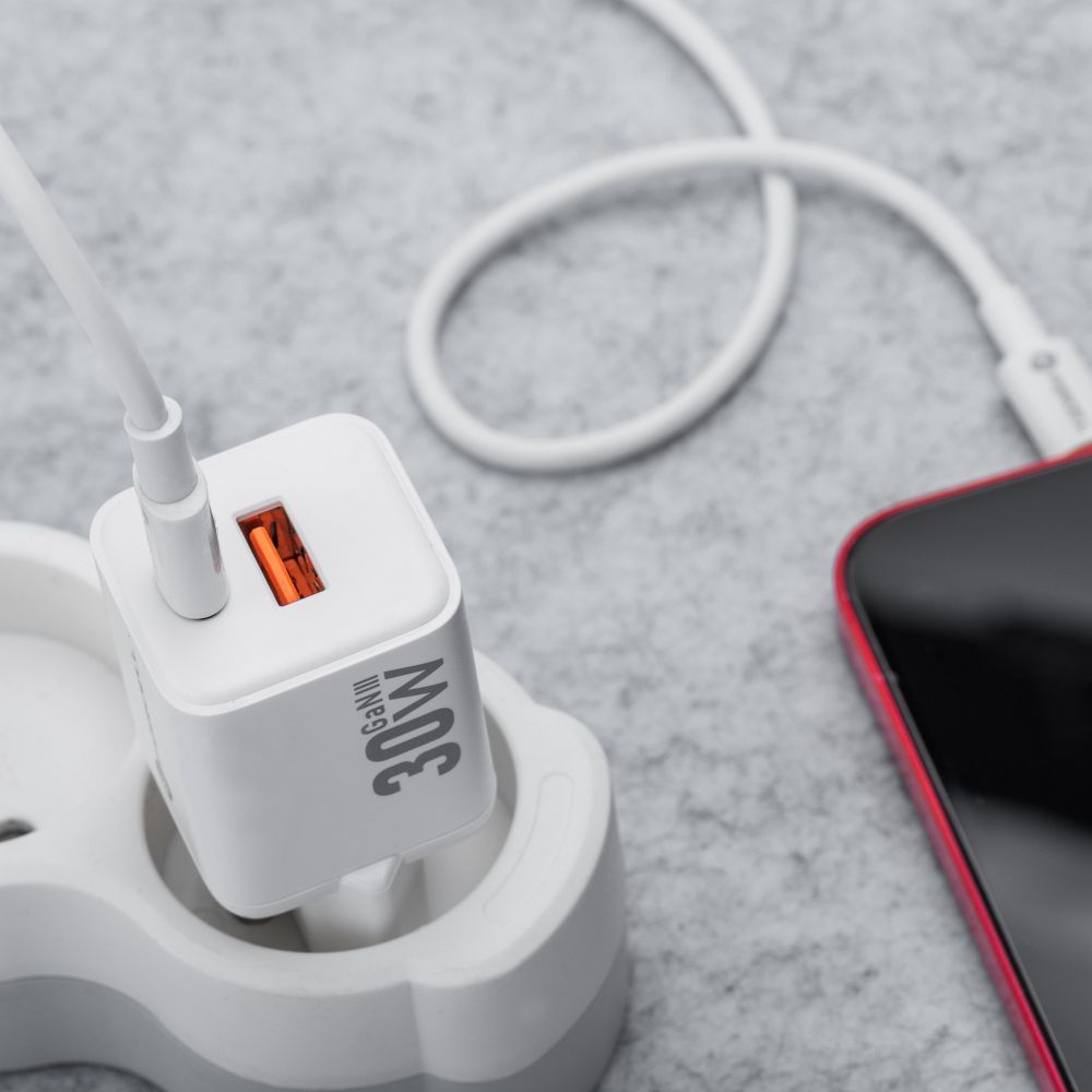 FORCELL F-ENERGY Mini GaN III VT-35 travel charger with 1 x Type C + 1x USB A sockets, PD QC4.0 30W white