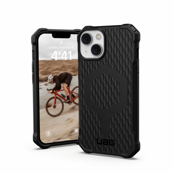 UAG Urban Armor Gear case ESSENTIAL ARMOR compatible with MagSafe for IPHONE 14 Plus black