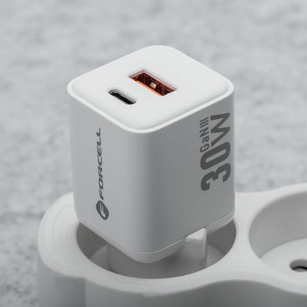 FORCELL F-ENERGY Mini GaN III VT-35 travel charger with 1 x Type C + 1x USB A sockets, PD QC4.0 30W white